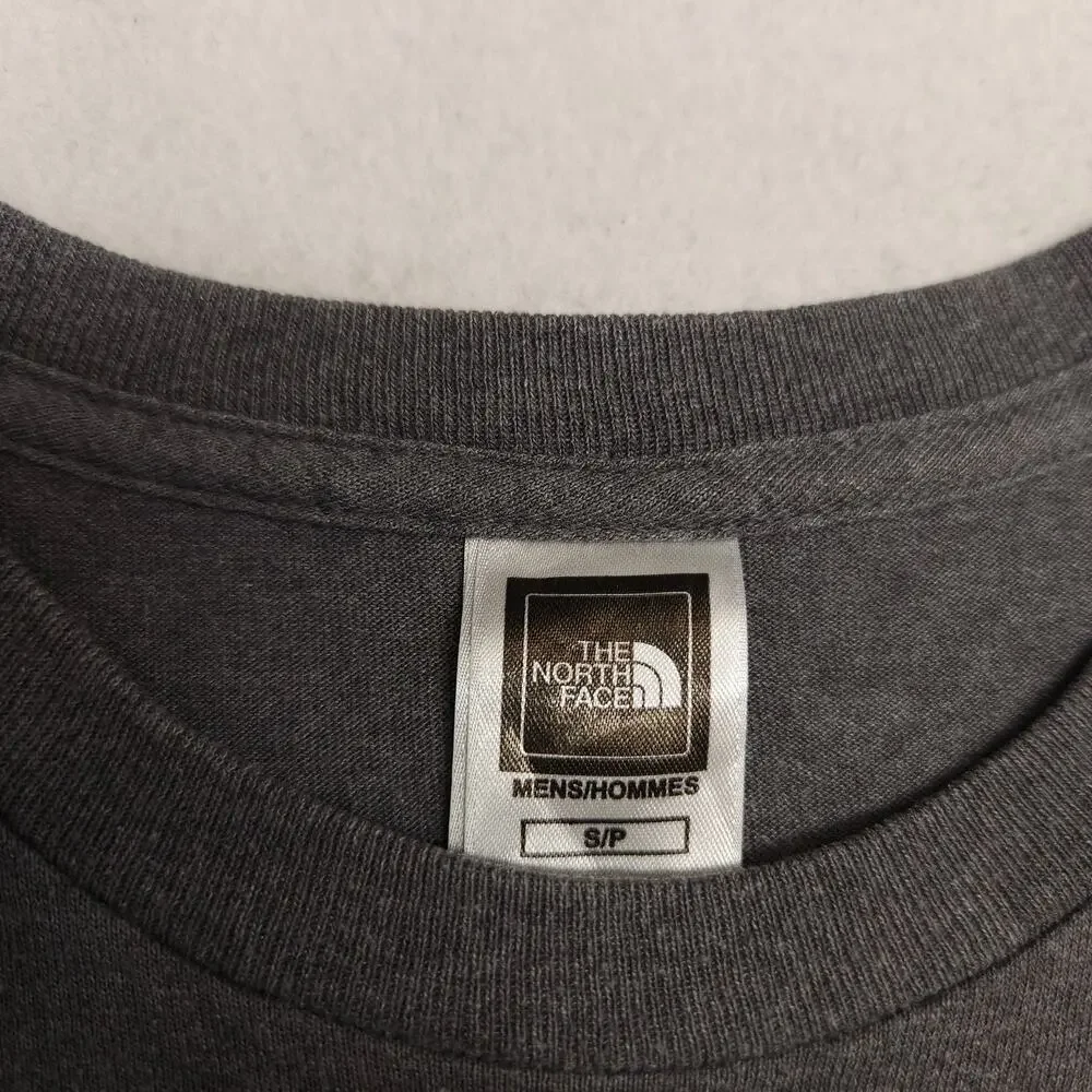 The North Face Crew Neck Short Sleeve Graphic T Shirt Mens Size Small S Gray